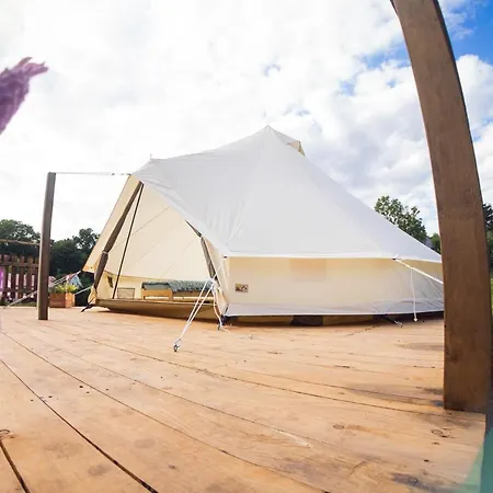 Glamping Komarno Luksustelt *