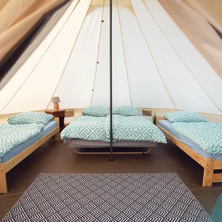 Luxury tent Glamping Komarno *