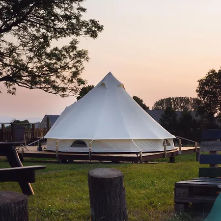 Glamping Komarno Luxusní stan *