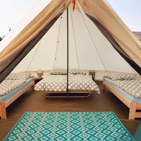 Luxury tent Glamping Komarno Jelenia Gora