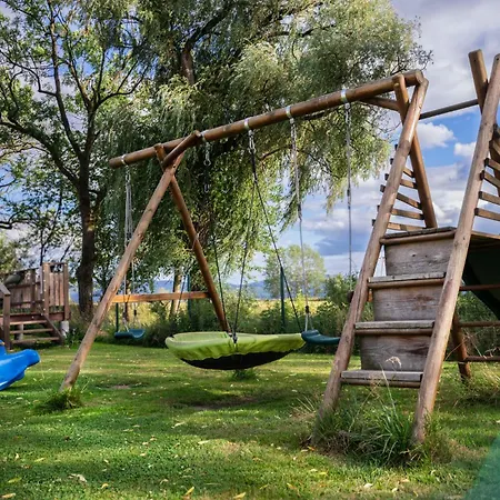 Glamping Komarno Luxusní stan *