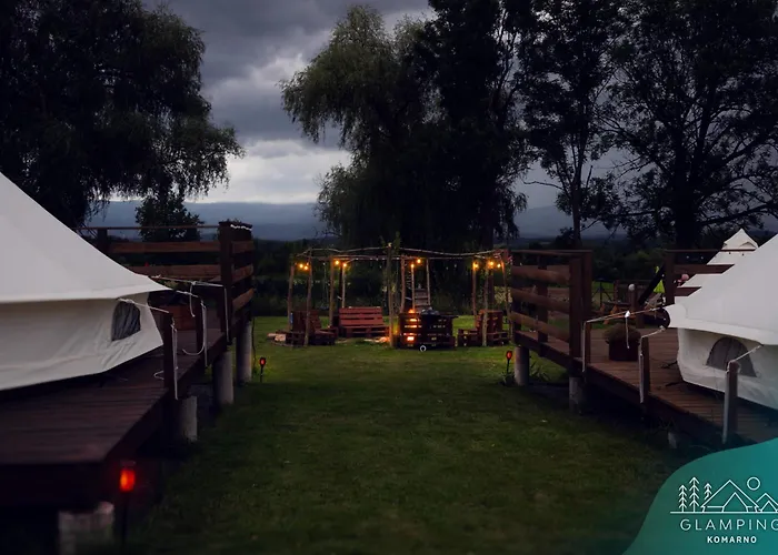 Glamping Komarno ילנייה גורה